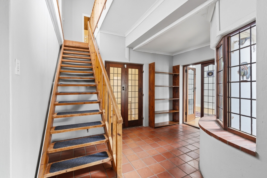 5 Bedroom Property for Sale in Pinelands Western Cape